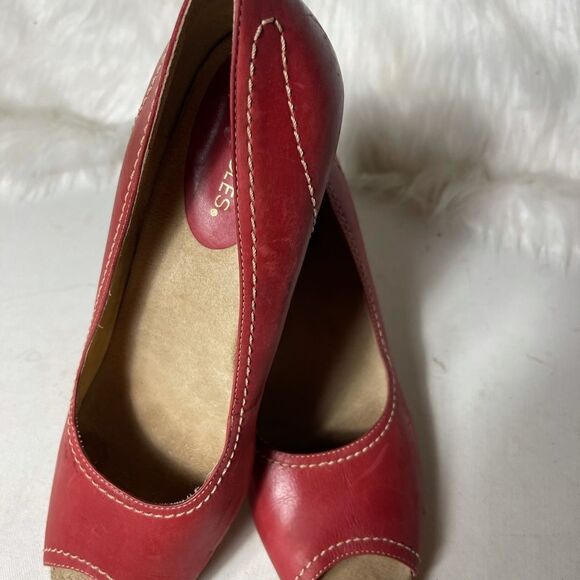 Aerosoles leather rustic red wedge peep toe slide on shoes size 12M - Picture 6 of 7